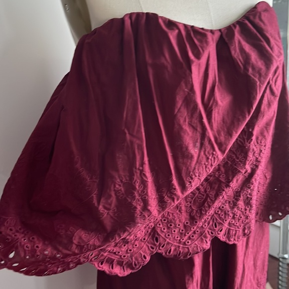 H&M Burgundy Strapless Scallop Embroidered Romper Size 12 - Picture 2 of 12